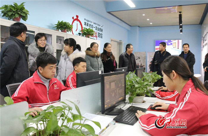 齊河職業(yè)中專教學(xué)團(tuán)隊赴濟南信息工程學(xué)校交流數(shù)字內(nèi)容制作服務(wù)